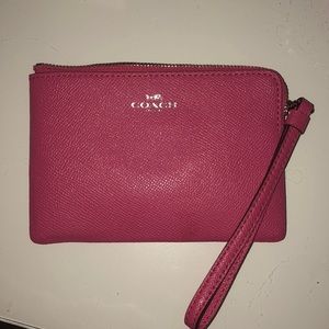Coach Corner Zip Wristlet